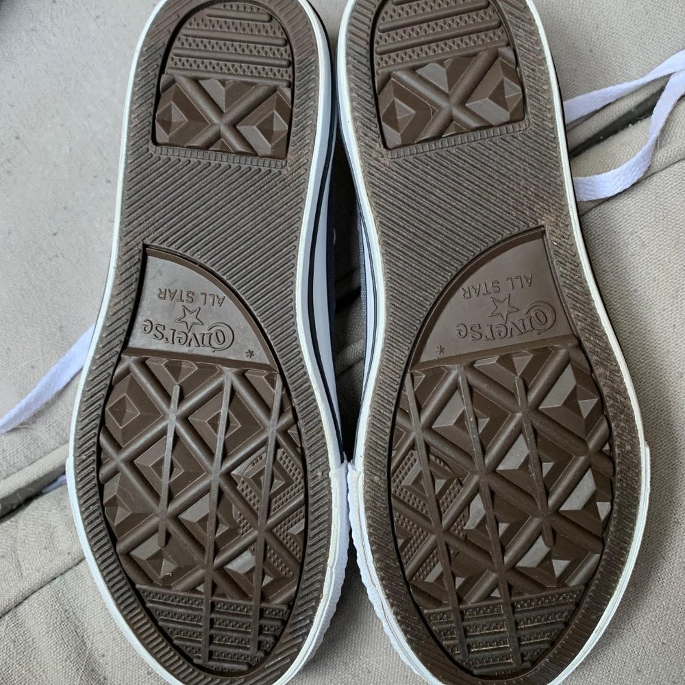 NEW! Converse All Star, Youth Size 2 - Picture 6 of 6